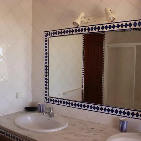 بيت للعطل Quinta Da Nora Mourisca مونكاراباشو